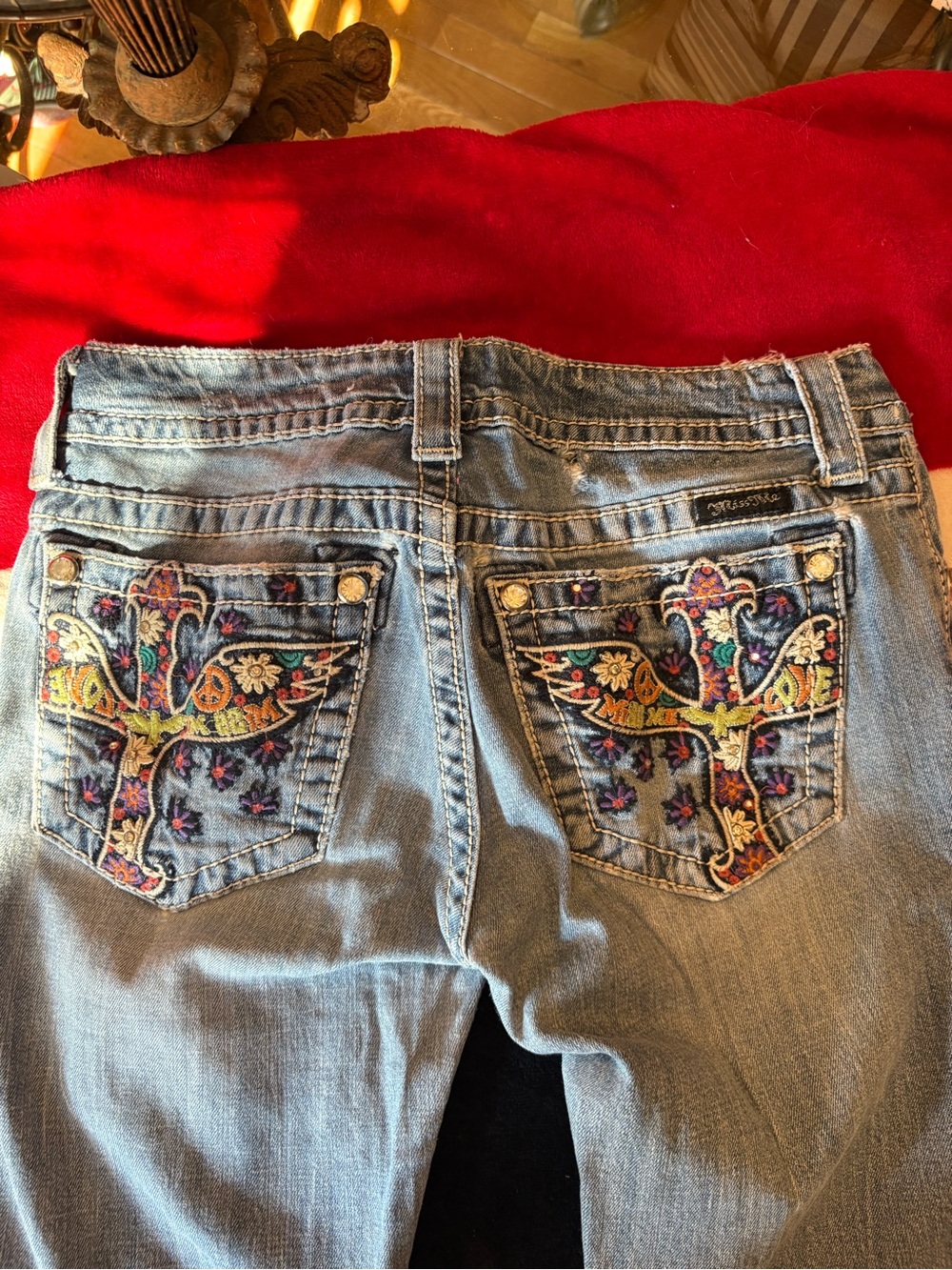 Miss Me Jeans Size 27 Bootcut Floral Cross Embroidered Rhinestone Y2K Denim